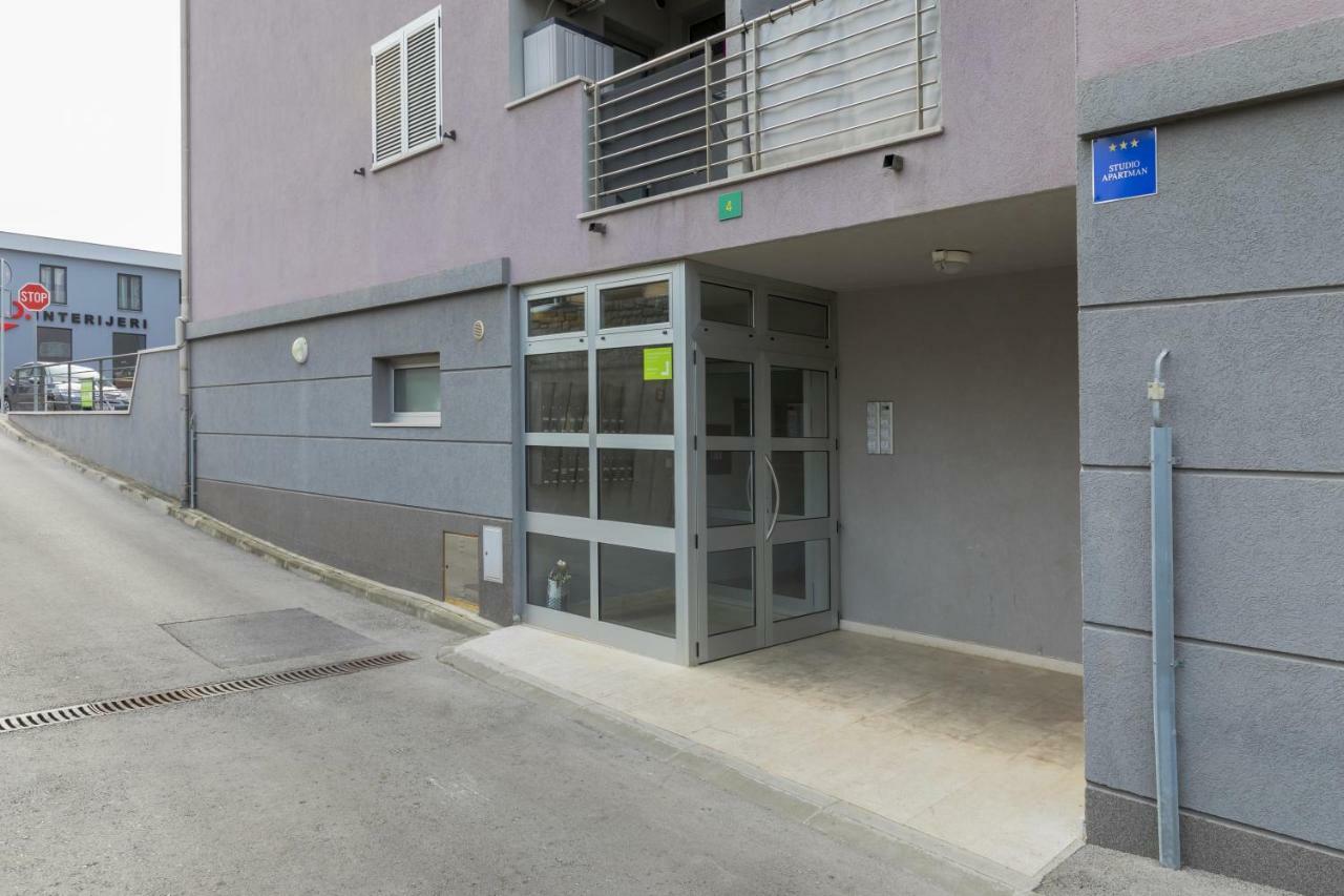 Center Penthouse Apartma *