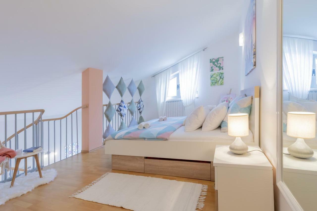 Center Penthouse Apartma *